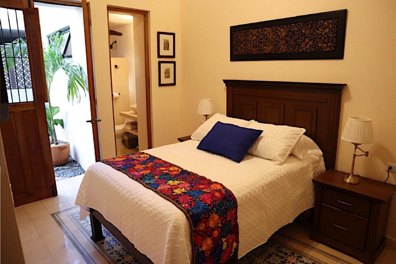 Hotel & Hostal Boutique Casa Garza Mérida Exteriör bild