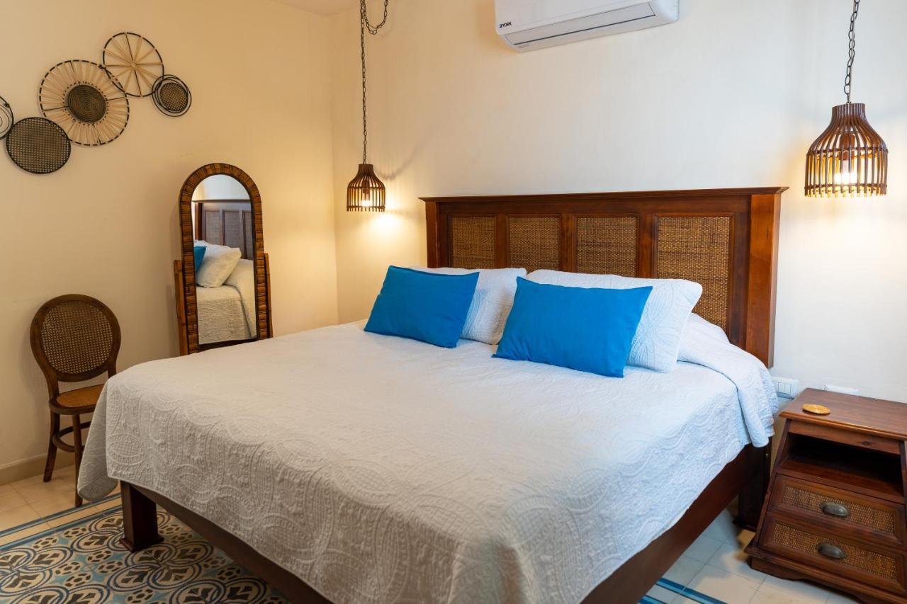 Hotel & Hostal Boutique Casa Garza Mérida Exteriör bild