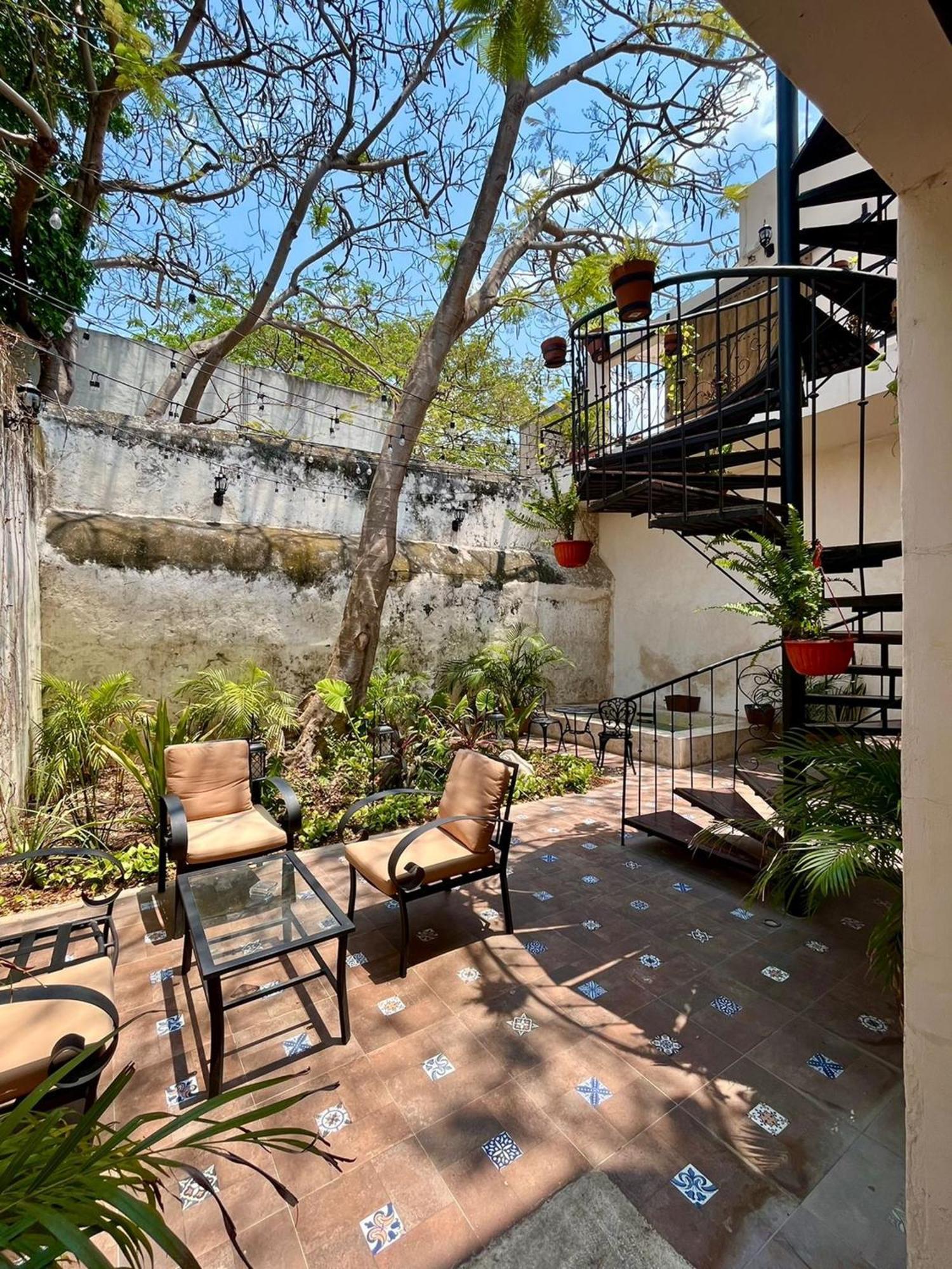 Hotel & Hostal Boutique Casa Garza Mérida Exteriör bild