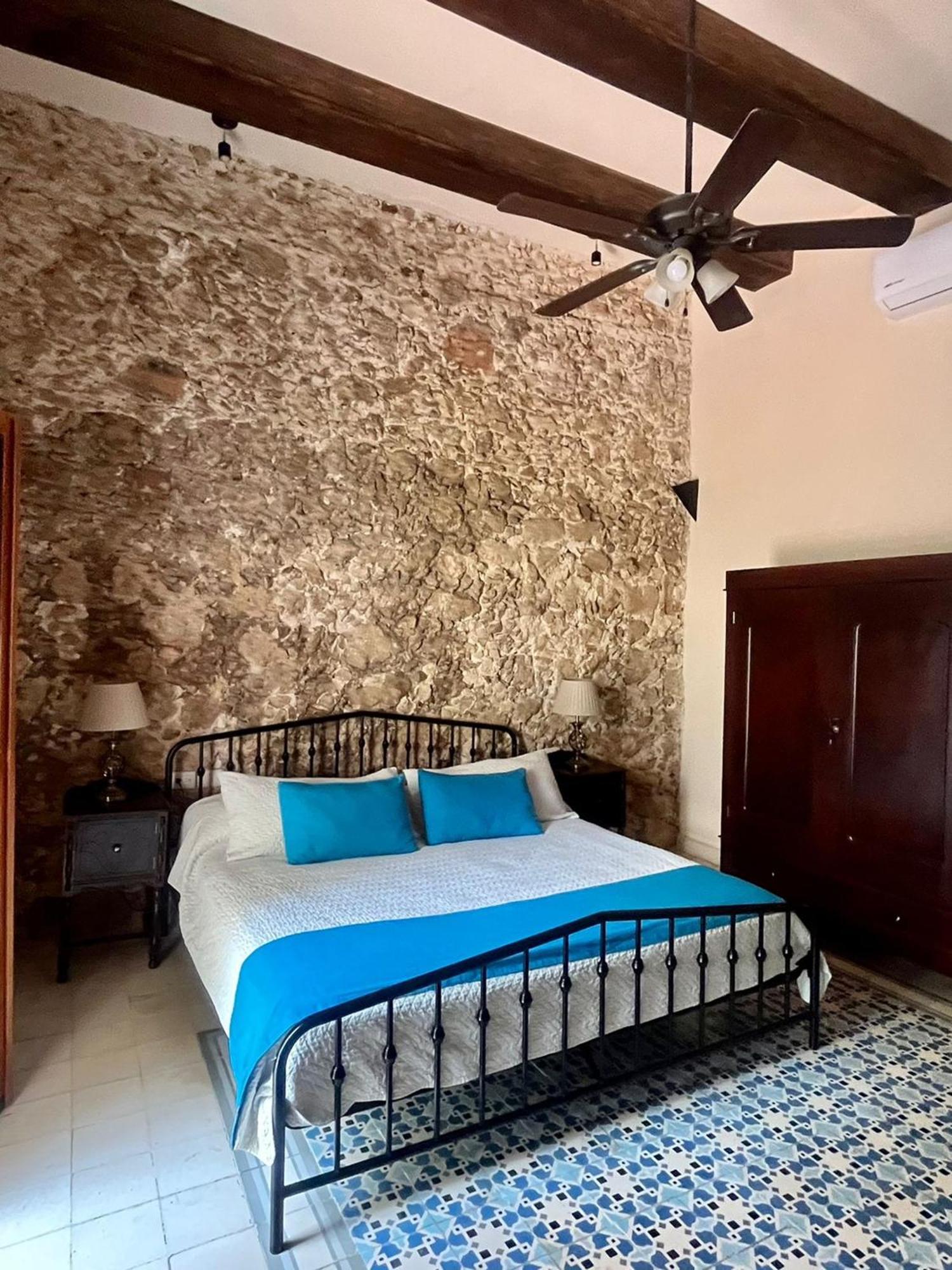 Hotel & Hostal Boutique Casa Garza Mérida Exteriör bild